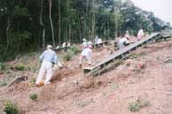 池之頭遺跡の発掘調査風景